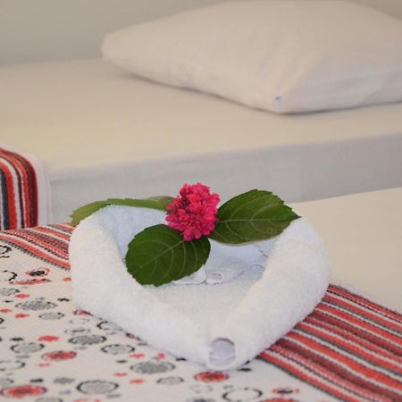 Dilek Hotel Menderes Exterior foto