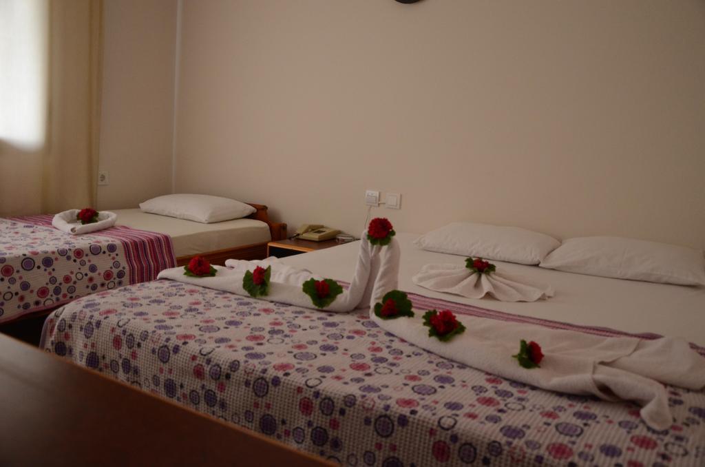 Dilek Hotel Menderes Exterior foto