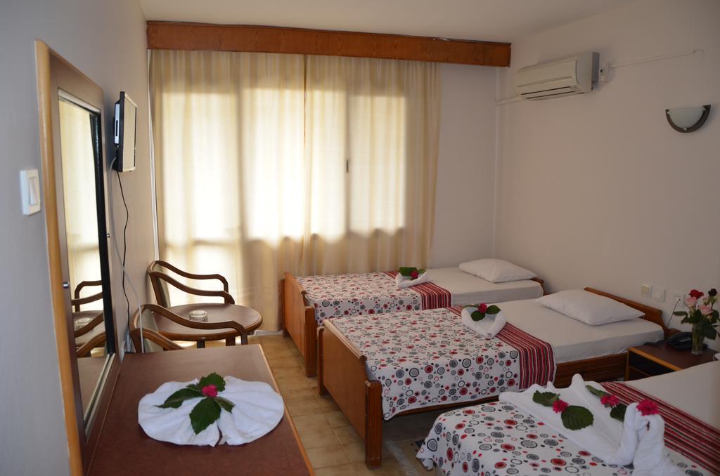 Dilek Hotel Menderes Exterior foto