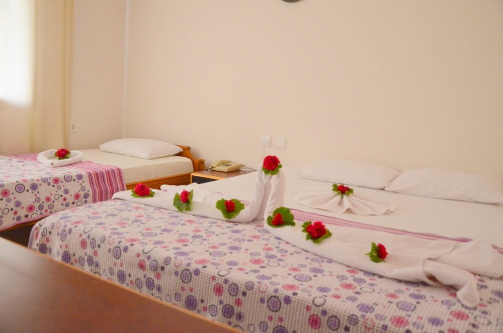 Dilek Hotel Menderes Exterior foto